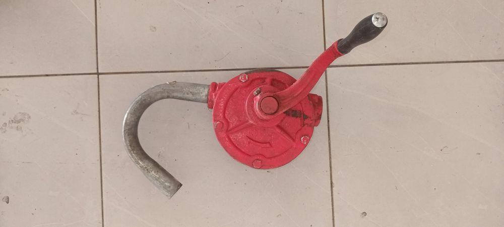 Bomba manual liquidos