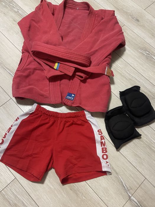 Продам самбовку и шорты