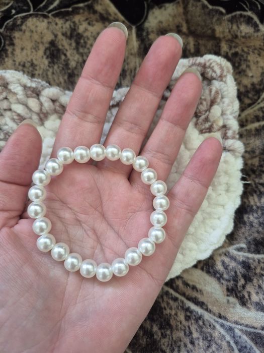 Подарок. Новый, из жемчужин.