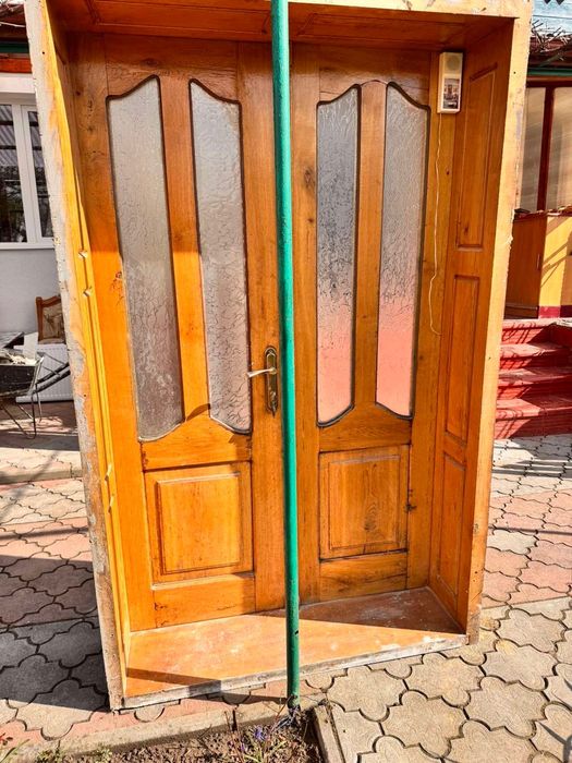 Деревяні дубові двері б/у 2х1,25