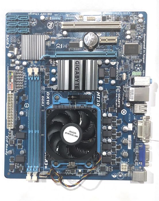 Материнская плата GIGABYTE с процессором AMD Sempron X2 и кулером