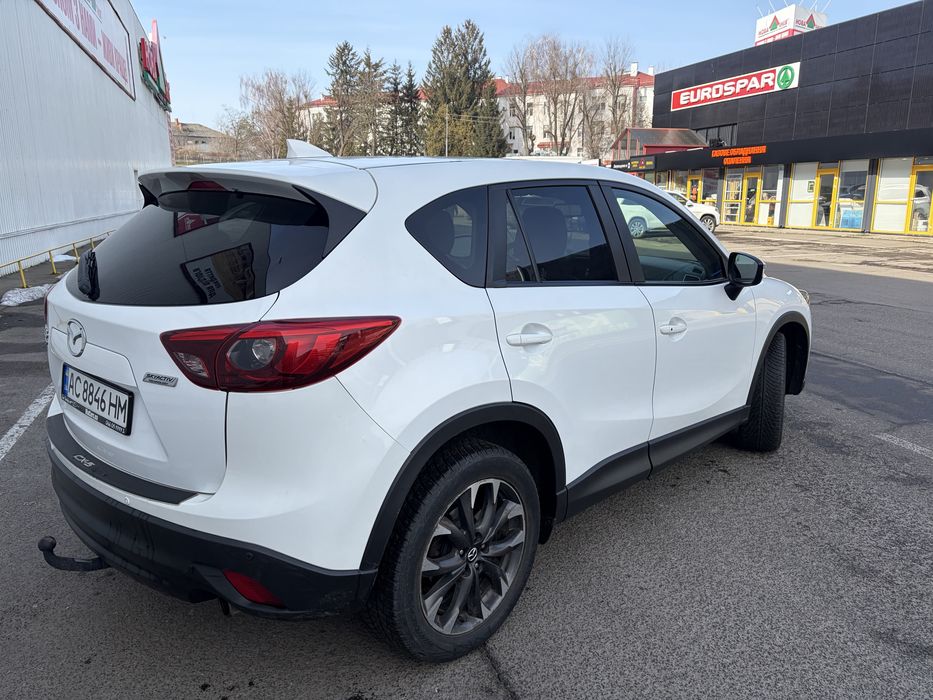 Мазда СХ-5 2015 року