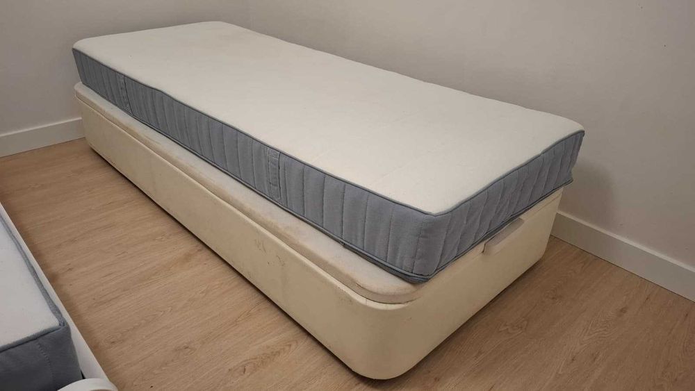 Colchão solteiro IKEA - mola ensacada