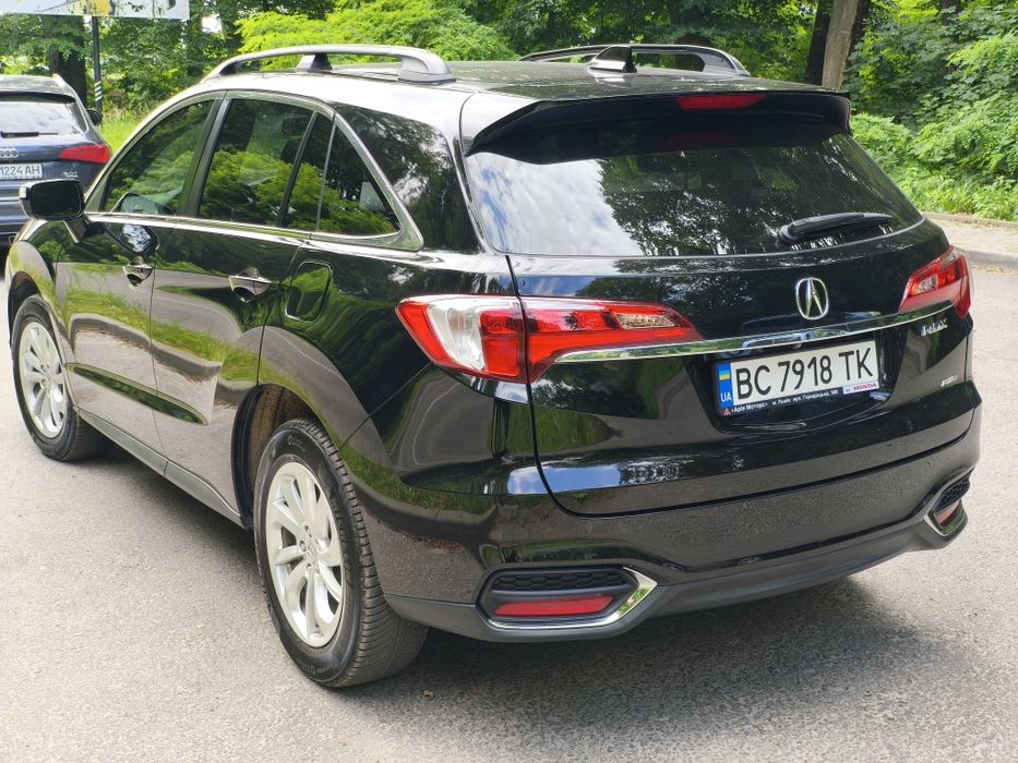 Кросовер Acura RDX.