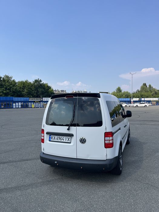 Продам Volkswagen Caddy 1.6TDI 2011