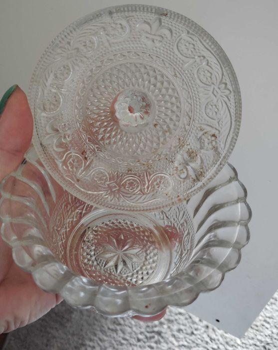 Plates and bowls... excellent condition447369797541580802