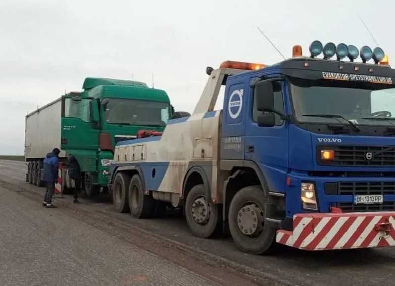 Продам грузовой 4х осный эвакуатор Volvo FM