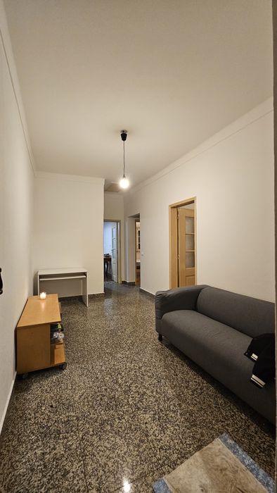 T2 dentro das muralhas às Portas de Avis