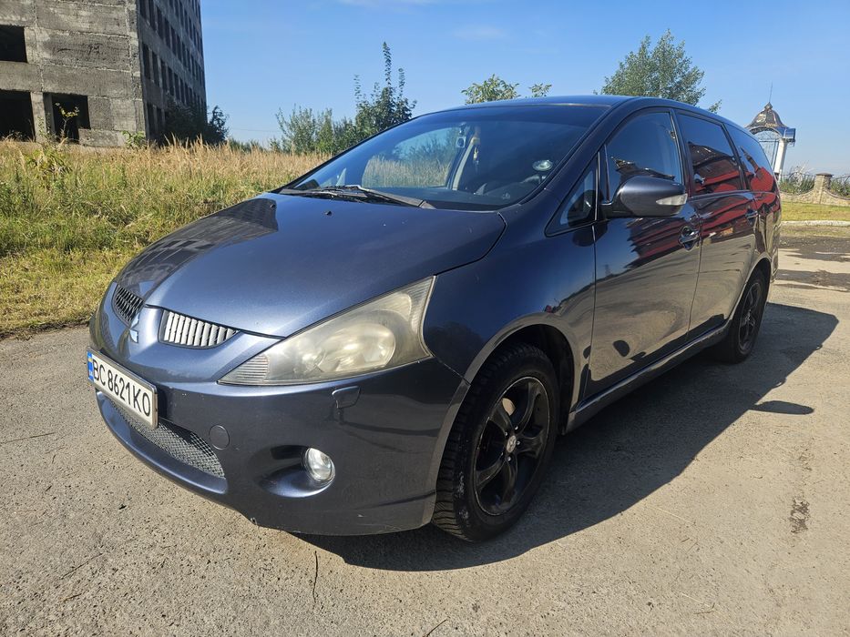 Mitsubishi Grandis 2006