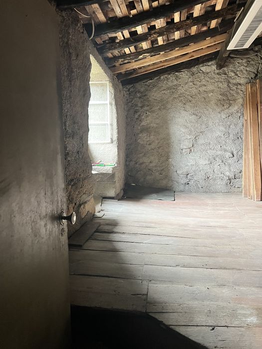 Casa de habitacao para reconstrucao