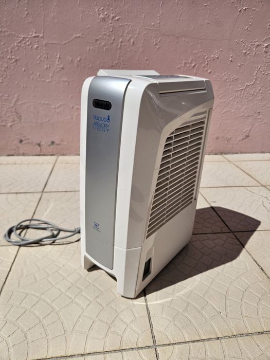 Desumidificador De'Longhi Aria Dry Light DNC 65