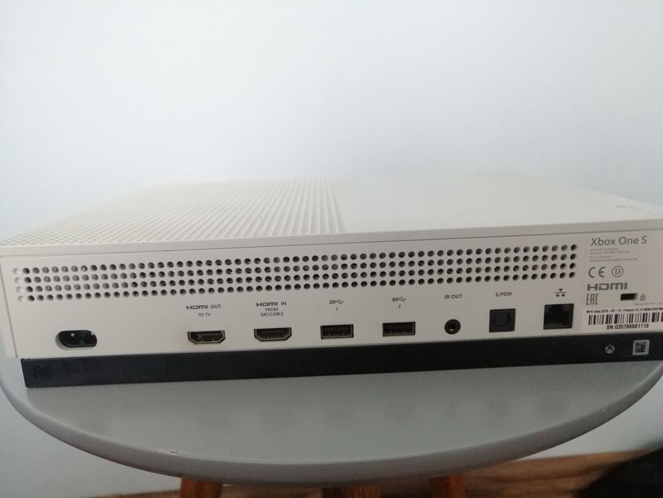 Konsola Xbox One S model 1681