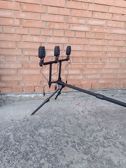 Акція.Набір.Род под Fising Roi на три удилища. Повний комплект