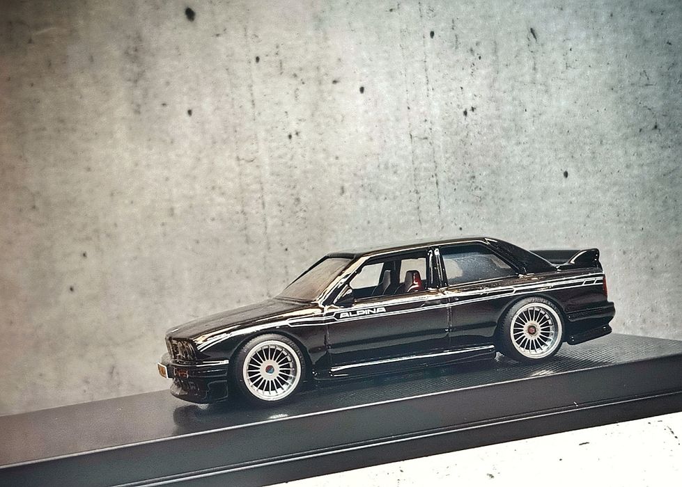 Model BMW M3 E30 Alpina B6 Hot Wheels