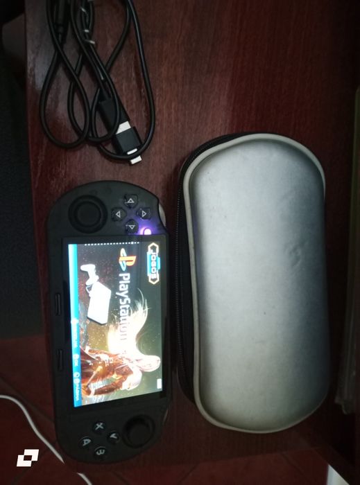 Consola retro portátil