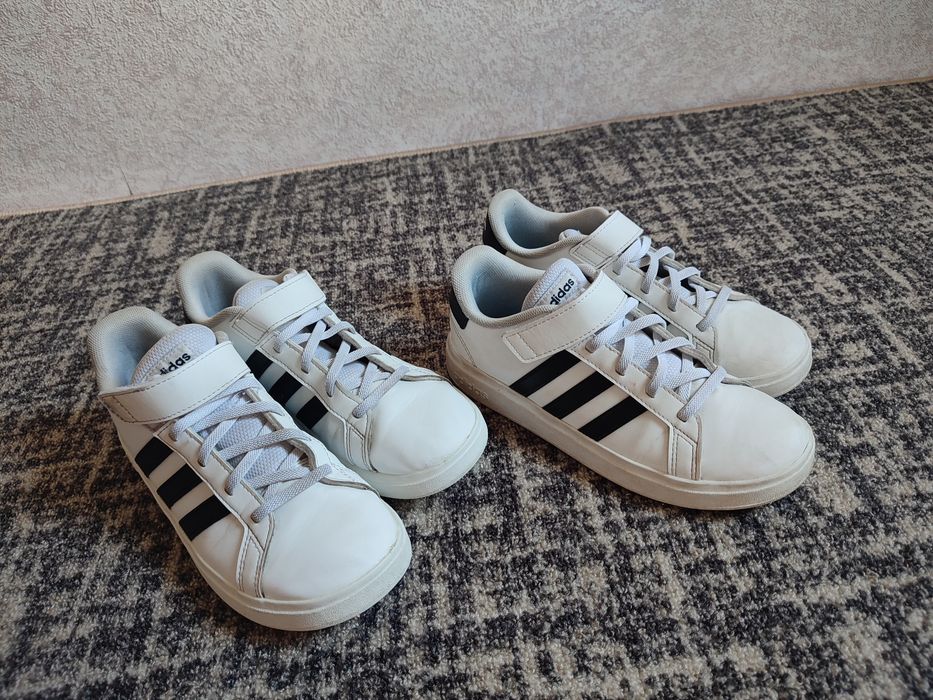 Кросівки / кеди Adidas