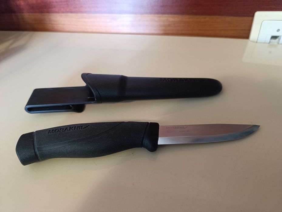 Nóż Mora Companion Heavy Duty Stainless - Black