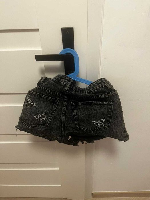 Spodenki jeansowe Cropp XS 32 czarne motylki shorty