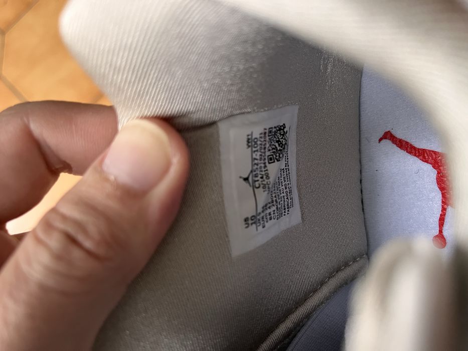 Jordan 4 White Cement