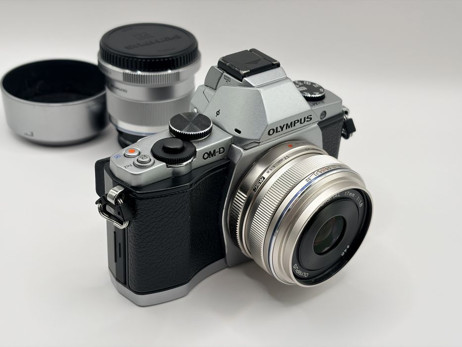 Olympus OM-D E-M5 + 2 obiektywy – super stan