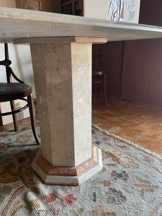 Mesa de Jantar em Mármore de Pedestal (Excelente Estado)