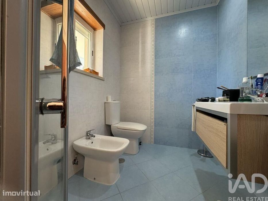 Moradia isolada T4 em Serra e Junceira de 204,5 m2