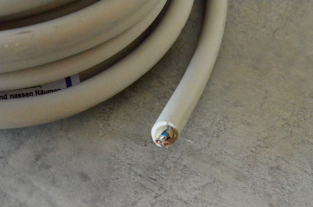 Kopp przewód 5-ŻYŁOWY NYM-j 5x1,5 mm Szary 10m