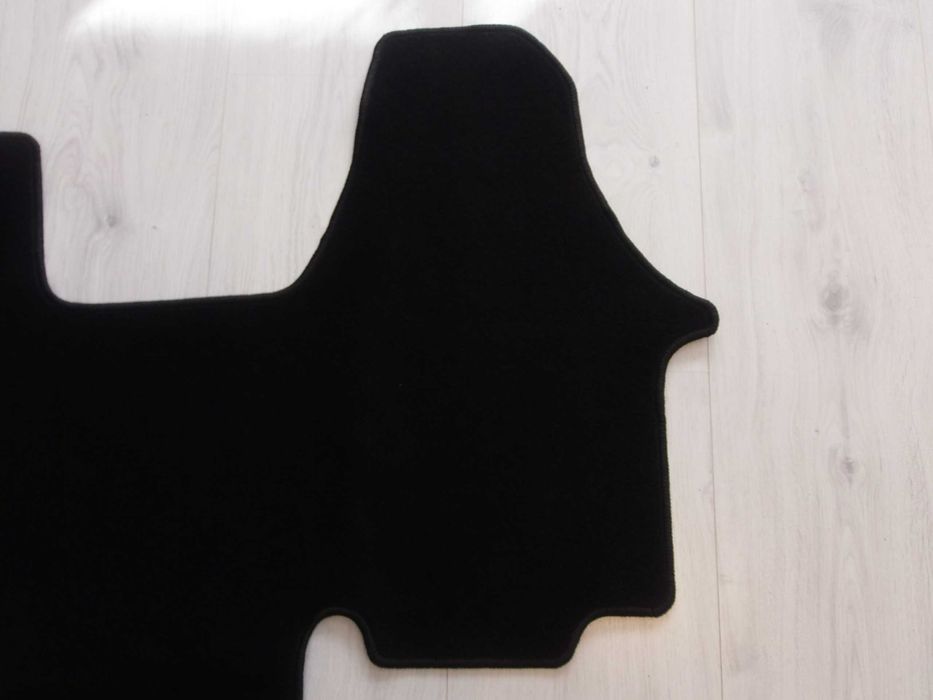Dywaniki Welurowe OPEL VIVARO RENAULT TRAFIC Nissan Primastar Rok 01-1
