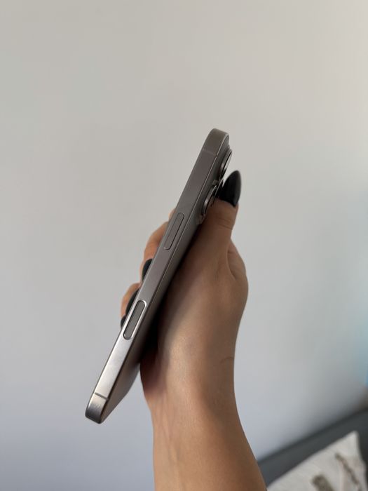 iPhone 16 Pro 256GB Natural Titanium | SIM + eSIM | Neverlock