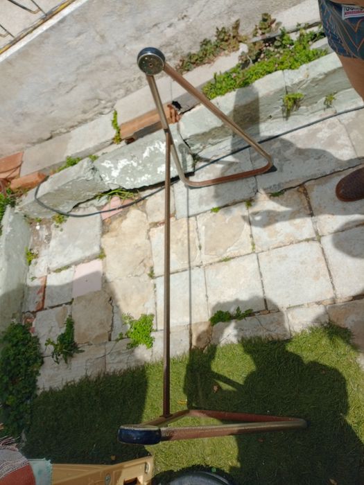 Vendo órgão jen brio 81 com tripé para desocupar urgente