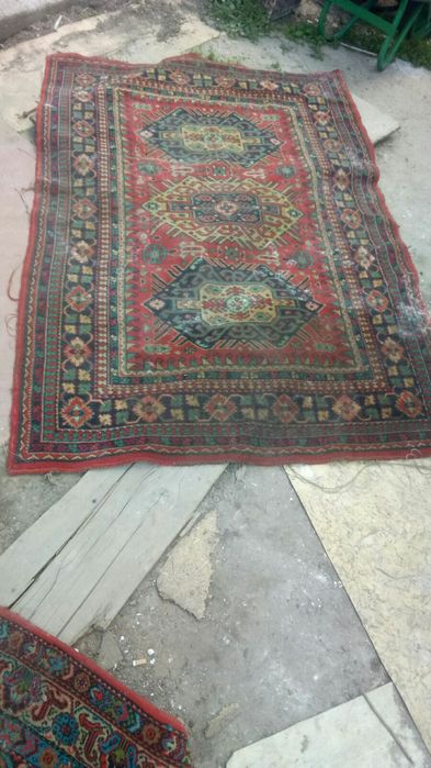 Большой ковёр 1.5 на 2.50 м. в спальню или зал