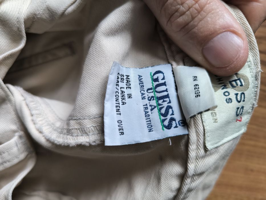 Guess szorty męskie cargo 31 beż kremowe lato