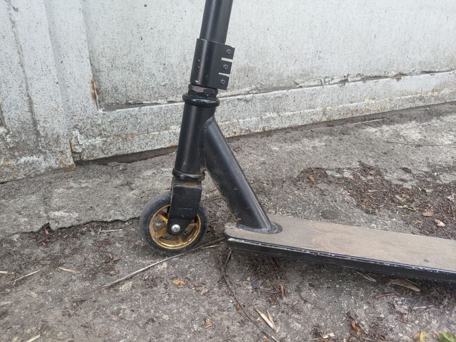 Самокат трюковой