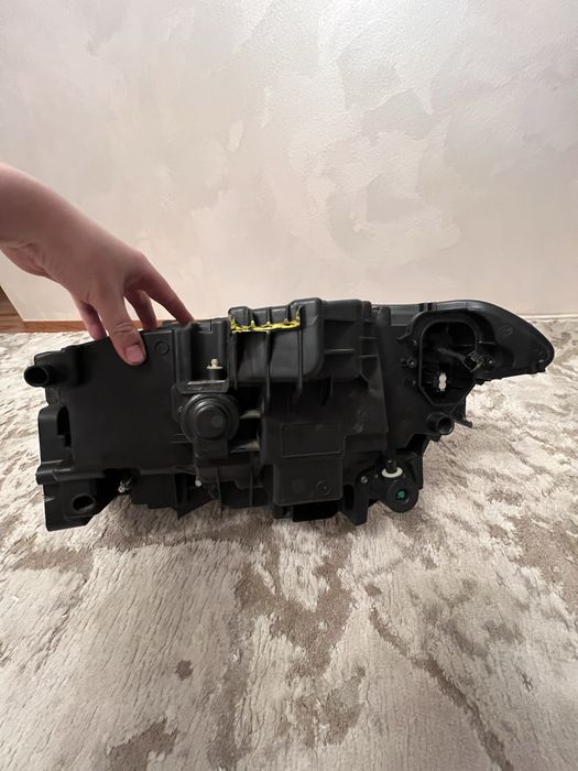 Фара Volvo XC 90 права