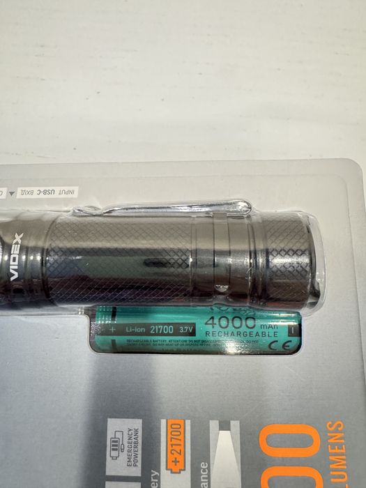 Портативний світлодіодний ліхтарик VIDEX VLF-A353 900Lm 5000K