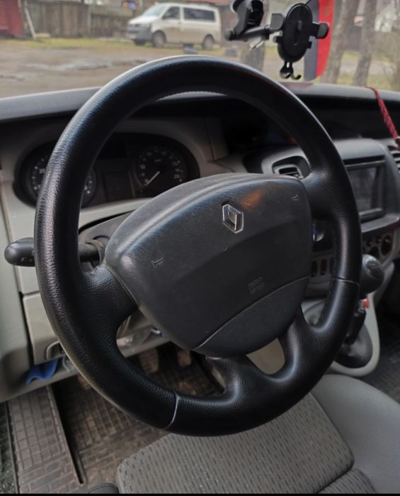 Продається машина Рено трафік