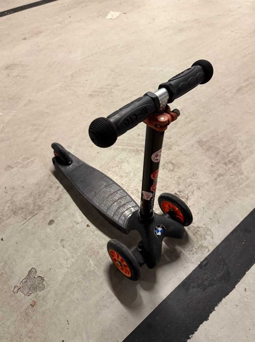 Trotinete BMW Micro Mini2Go 2em1 - assento + caixa - completa