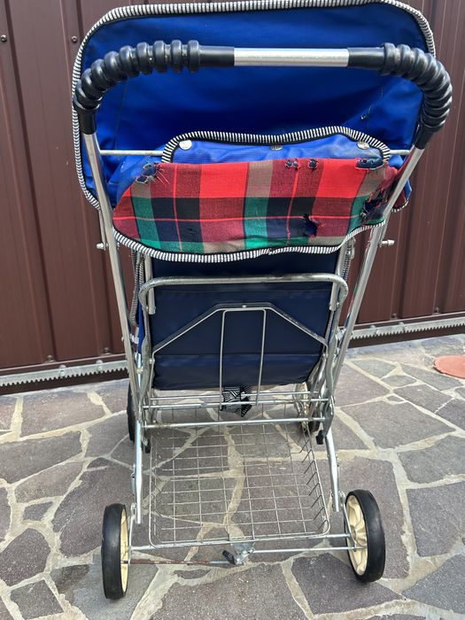 Коляска Мальвіна