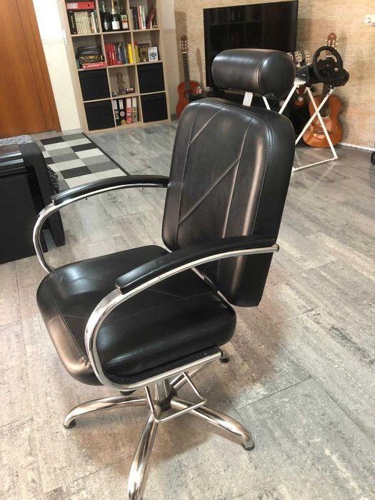 Cadeira de cabeleireiro / barbearia / Estética com apoio de cabeça