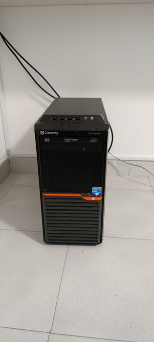 Computador de mesa Gateway
