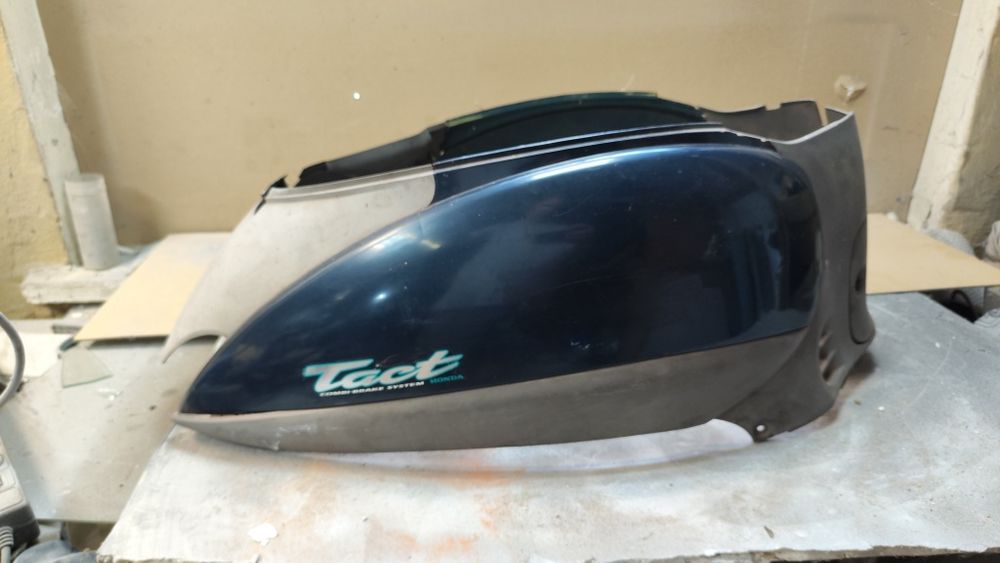 Облицовка Honda AF27, AF34,  AF51, AF56, боковушки