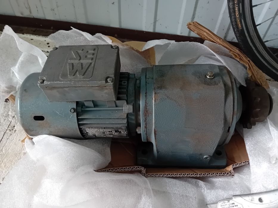 SEW euro driwe R63DT71C2BH