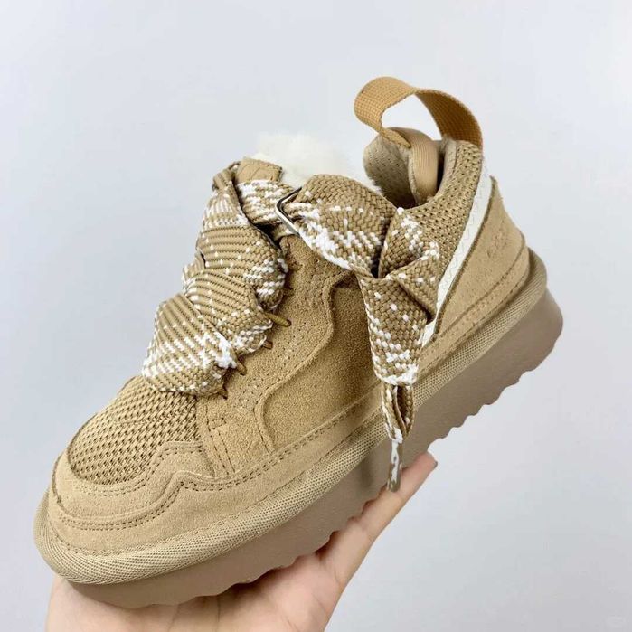 UGG Lowmel Sand r.41