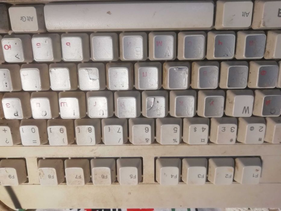 Клавіатури compaq 2 шт важкі неробочі 1 лотом ps\2