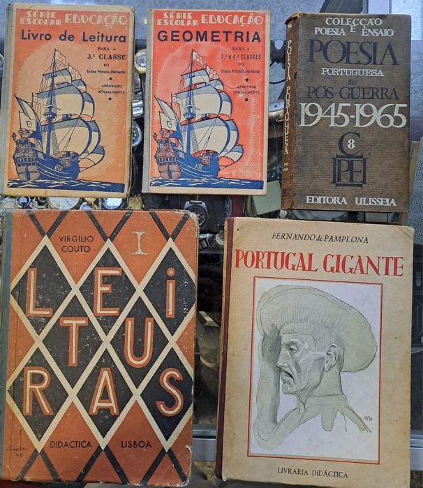 Livros de escola antigos