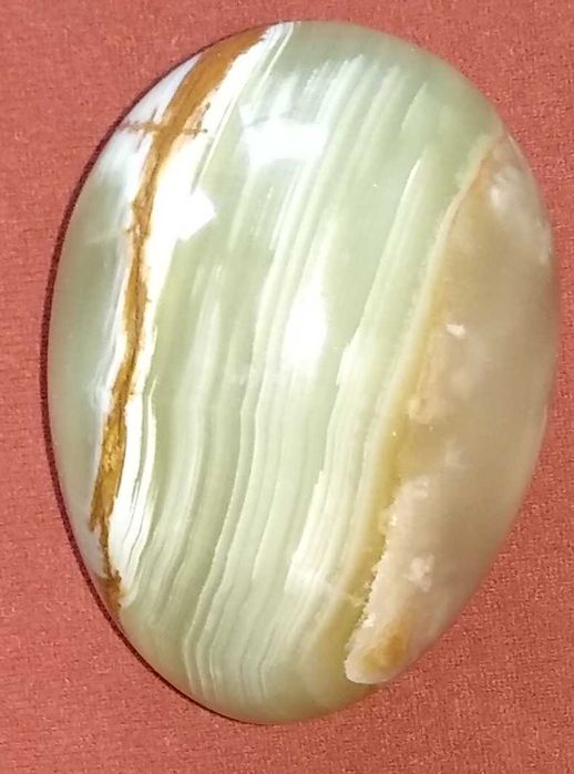 Agat kamień w kształcie jaja jajko z kamienia kamienne jajo