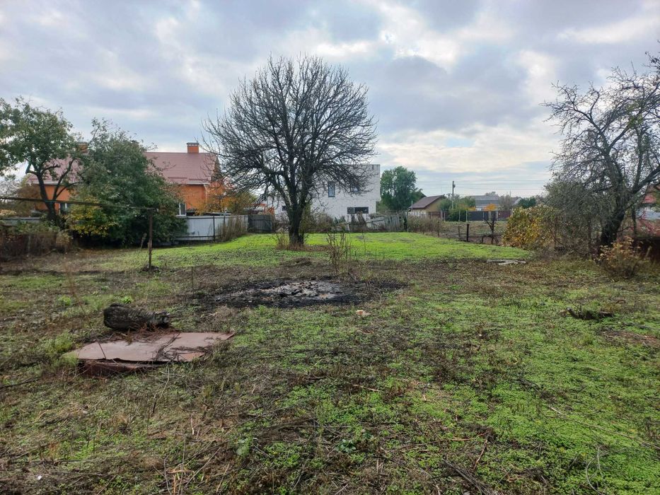 Княжичі, будинок 85кв.м. в центрі села з комунікаціями, 20 соток