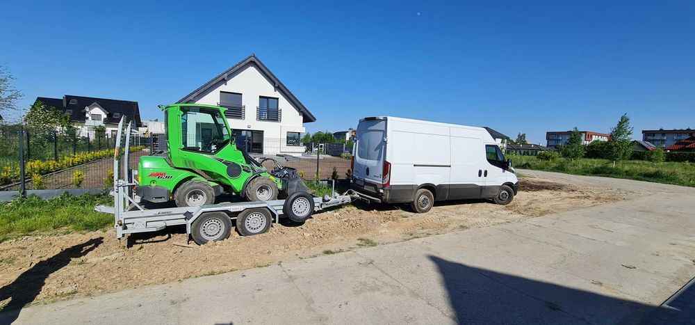 Koparka minikoparka ładowarka prace ziemne.  Duże i małe prace.