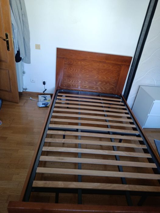 Cama Solteiro usada .