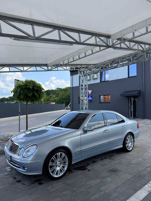 Продам мерседес W211
